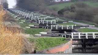 Walk 39 So Many Locks Caen Hill 4K [upl. by Akeenat]