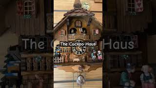 HÖNES Quartz chalet cuckoo clock with kissing couple cuckooclock thecuckoohaus [upl. by Edi]