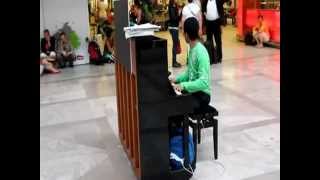 SedZik 78 Piano Show Gare Paris Montparnasse [upl. by Britton]