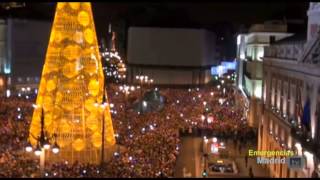 Imágenes aéreas del Drone en la Puerta del Sol en Nochevieja 01012014 [upl. by Winston]