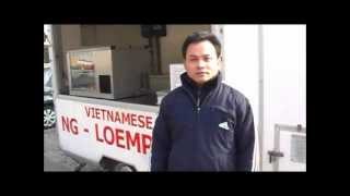 Vietnamese loempia verkoper Hoa in Tholen [upl. by Nawj]