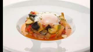 Receta de pisto con huevos al vapor de Bruno Oteiza [upl. by Anawed]