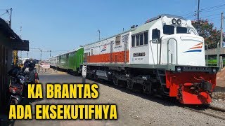 KA BRANTAS ditambah 2 Kereta EKSEKUTIF [upl. by Gwyneth794]