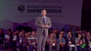 Conferencia El internet de las cosas con Kevin Ashton [upl. by Garreth]