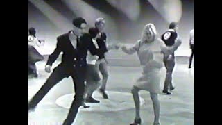 American Bandstand 1967 1967 Dance Contest Finalists You Got To Me Neil Diamond [upl. by Ailahtan]