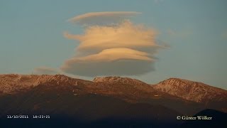 Lenticulariswolke  Lenticular cloud [upl. by Egon504]