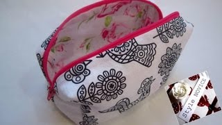 Step by Step Sewing DIY Make Up Bag [upl. by Pitts39]