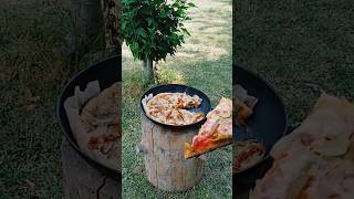 Pâte pizza 🍕 recette très facile et rapide cuite à la poêle au feu de bois🔥Délicieuse cover pizza [upl. by Edholm]