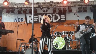 Carlotta amp the TrumanShow Löwenbastion Hannover 2972016 [upl. by Oniuqa]