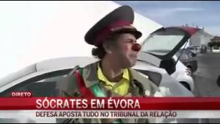 Homem vestido de palhaço visita José Sócrates na Prisão [upl. by Quickel]