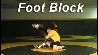 Wrestling Moves KOLATCOM Foot Block Knee Pick from 2 on 1 [upl. by Casie]