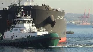 Foss Tugs Push Out Bulk Ship in Elliott Bay [upl. by Ingeborg]