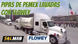 Las pipas de Pemex en el desfile del 16 de Septiembre se lavaron con Flowey B30 y T43 [upl. by Reinnej]