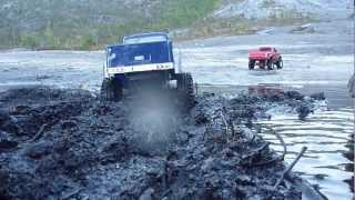 RC4WD Trailfinder Hilux and Axial SCX10 Trailing in Efjord 20100908 Part 2 HD 720P [upl. by Egidio]