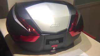 Givi V47 Top Case  E134S Back Rest Installation [upl. by Barbuto]