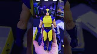 Wolverine Mezco Deluxe 112 viiptoys [upl. by Niar]