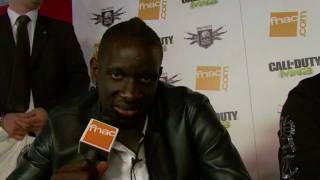 Jérémy Menez amp Mamadou Sakho jouent à COD MW3 à la Fnac Montparnasse [upl. by Audy]