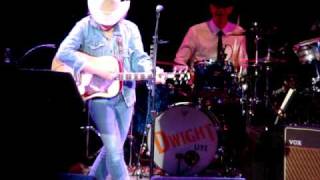 Dwight Yoakam Suspicious Minds To Love Somebody Atlantic City NJ [upl. by Neersan]