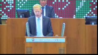 Henning Rehbaum hält Rede auf Plattdeutsch im Landtag [upl. by Sylvan920]