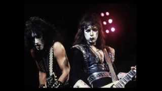 Kiss live at Universal City 2731983  Full Show [upl. by Aihcropal143]