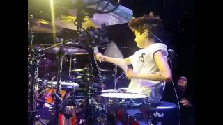 Landon Barker killing the drums at the forum at the blink 182 concert [upl. by Cristi605]