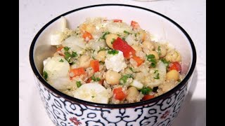 سلطة الكينوا و الحمص الصحية و المنعشة  salade de quinoa et hummus  quinoa recipes [upl. by Corron]