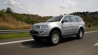 Pajero Dakar segue com muita força na linha 2015 [upl. by Eigram165]