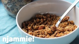 Pindakaas Granola Recept  njammie [upl. by Hilde]