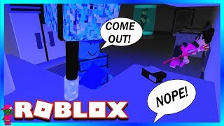 TAUNTING THE BEAST FROM A TROLL SPOT Roblox Flee the Facility [upl. by Micro]