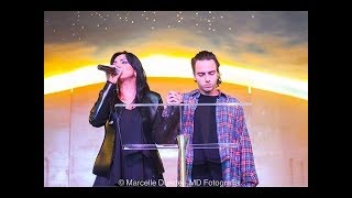 Eyshila e o seu filho Lucas cantando quotO Milagre Sou Euquot  ADVEC  RJ [upl. by Holmann]