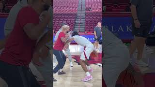 Arkansas guard Boogie Fland getting pregame shots up ahead of the seasonopener vs Lipscomb WPS [upl. by Brittani821]