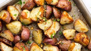 Crispy Garlic Roasted Potatoes [upl. by Ynabe99]