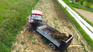 Zetor 6245 amp Zetor 5246  Vožnja i rastresanje stajnjaka [upl. by Egrog]