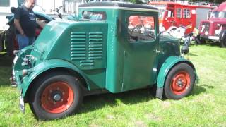 Start einer Oldtimer Primus Zugmaschine Oldtimermarkt Bockhorn 2014 [upl. by Amsab28]