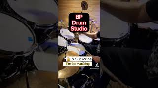 Paradiddle Fills drums drumfill drumsolo drumgroove growth groove drumming drummer [upl. by Knorring]