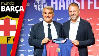 BARÇA  HANSI FLICK ya posa con la nueva camiseta del FC BARCELONA [upl. by Trellas]