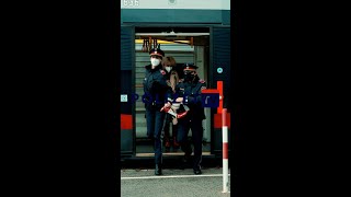 🔴 Stopp bei Straßenbahnen in der Haltestelle 🔴 shorts polizeishorts [upl. by Dowdell]