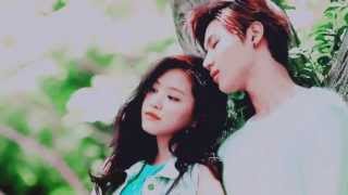 Taemin 태민 amp Naeun 나은 Romantic Couple Pictorial Album [upl. by Itsrejk179]