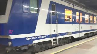 Blauer ÖBB 4020 Ein und Abfahrt in Wien Spittelau [upl. by Sorgalim]