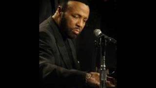 Andrae Crouch  To God Be The Glory [upl. by Eigram]