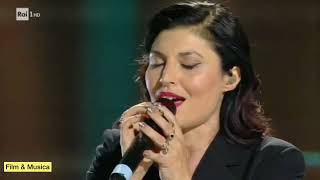 Giusy Ferreri  Sanremo 2022  Miele  live video completo [upl. by Lleirbag]