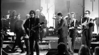 Roy Orbison  Oh Pretty Woman from Black amp White Night [upl. by Ariam]