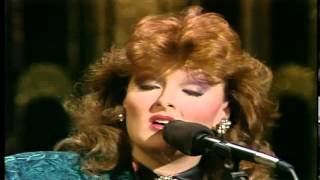 The Judds  November 21st 1985  The Tonight Show  Grandpa [upl. by Bomke949]