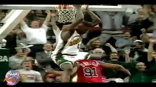 Shawn KEMP Dunks Over Dennis RODMAN 1996 Finals [upl. by Sybyl]