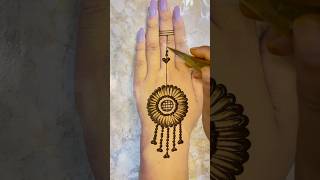 Simple Mehndi Design  Using bangles  cute heart shaped ❤️ mehndi mehnd mehndidesign hennaideas [upl. by Dorey]