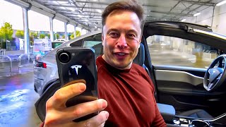 Elon Musk Finalmente Lançou O Modelo Barato Do Telefone Tesla RIP iPhones [upl. by Schober]