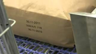 United Barcode Systems APLINK MR 780 High resolution Inkjet Printer on Kraft Bags [upl. by Ecinnahs]