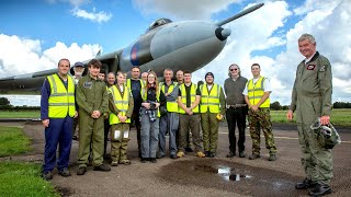 Vulcan bomber powers up [upl. by Sabu]