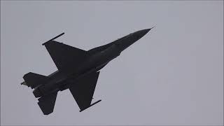 USAF F16 Viper Demonstration 2018 Rhode Island Air Show [upl. by Annaigroeg]