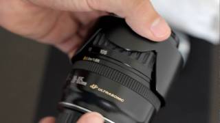 Canon EF 28105mm f3545 USM [upl. by Arenahs529]